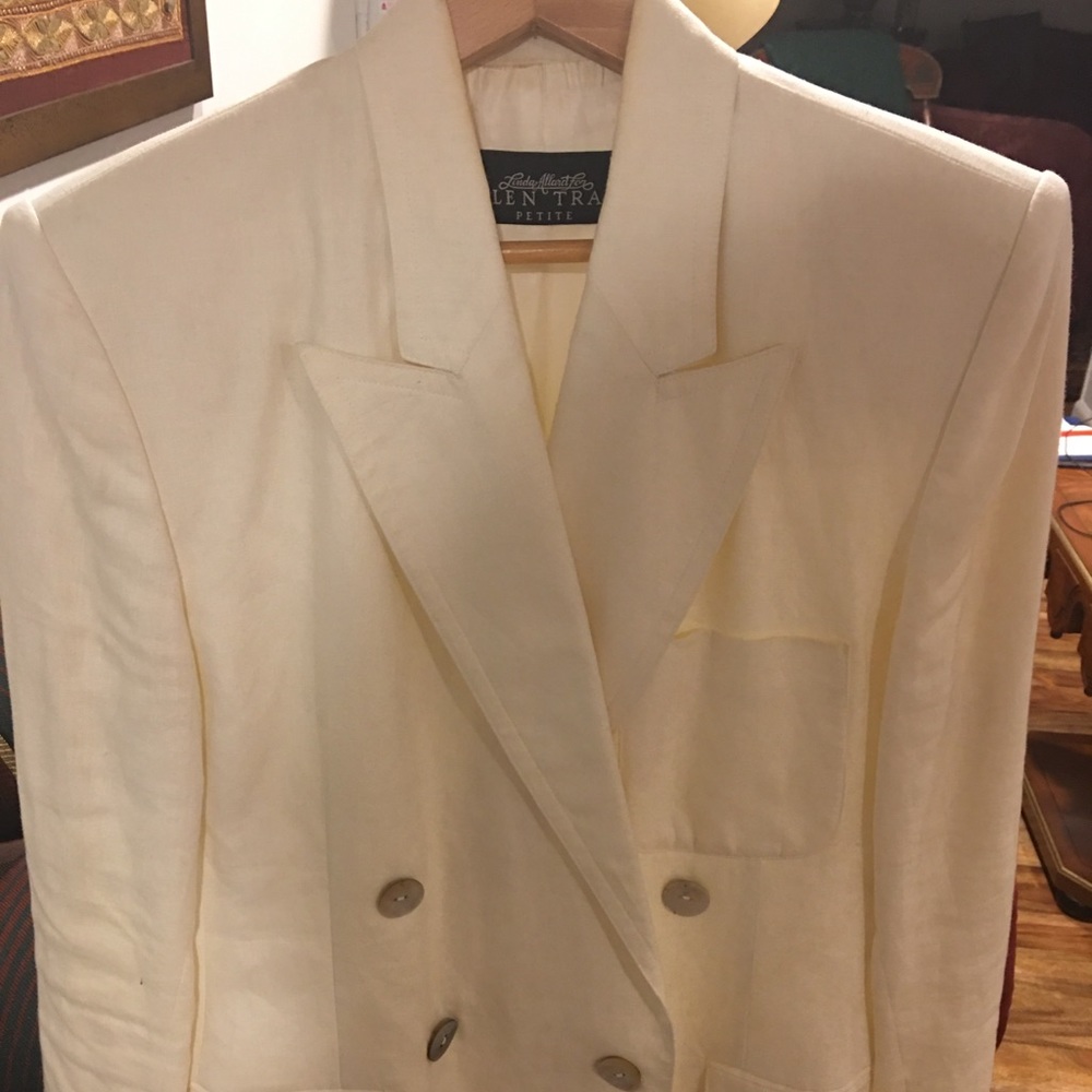 Ellen Tracy Tailored White Suit Blazer